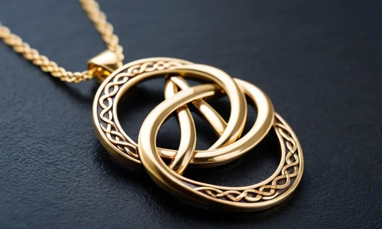 The Profound Symbolism Of The Celtic Motherhood Knot: Unraveling Its Meaning
